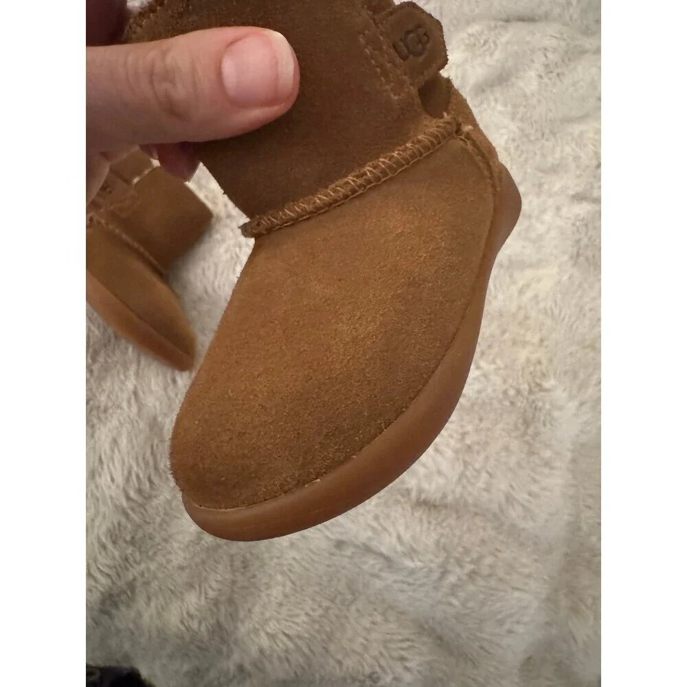 UGG Keelan Toddler Boots 6